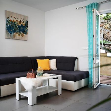 Wave N' Sea Apartment With A Private Pool Dubrovník Exteriér fotografie