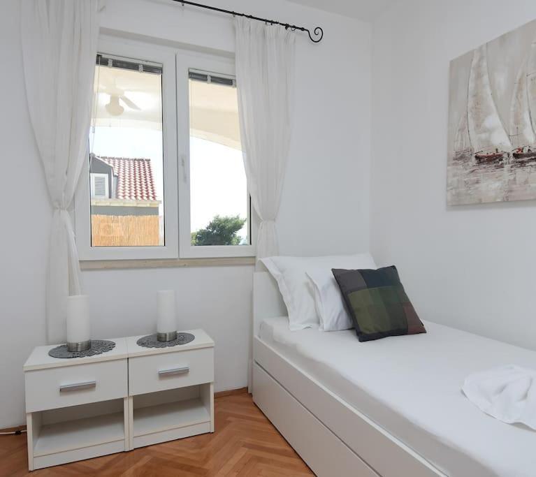 Wave N' Sea Apartment With A Private Pool Dubrovník Exteriér fotografie