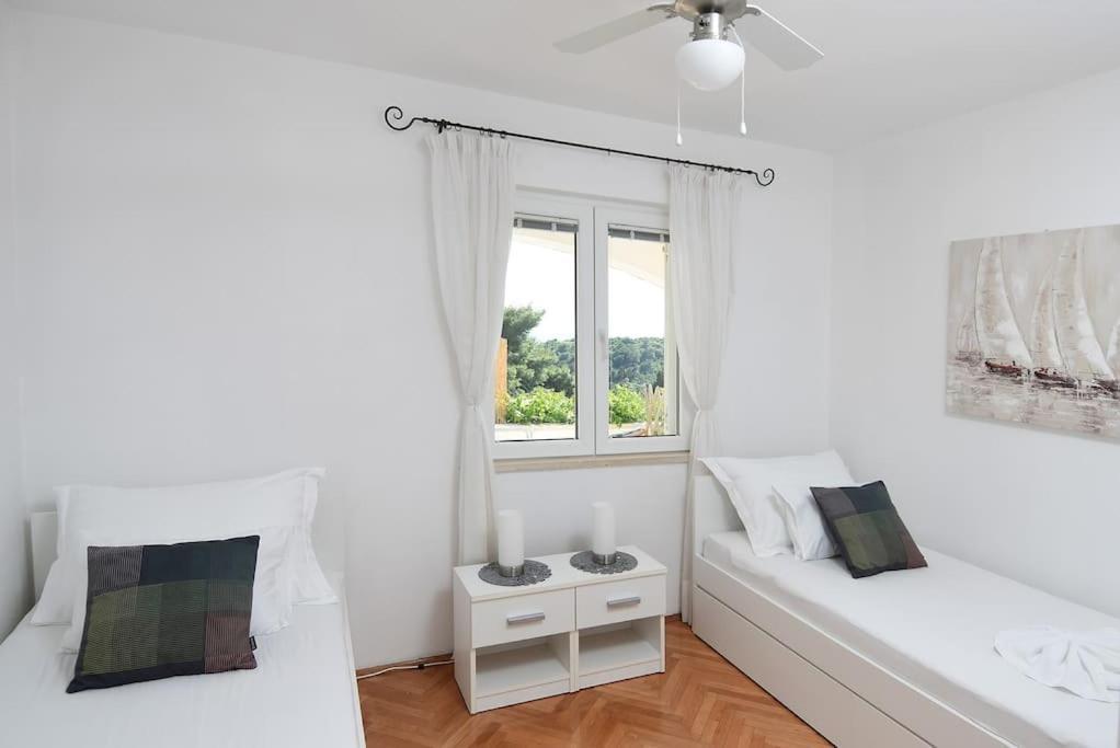 Wave N' Sea Apartment With A Private Pool Dubrovník Exteriér fotografie
