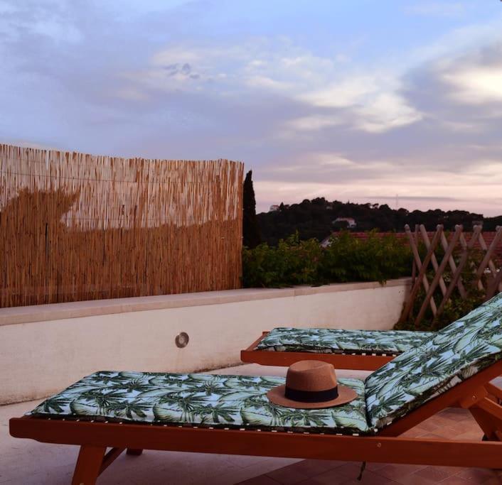 Wave N' Sea Apartment With A Private Pool Dubrovník Exteriér fotografie