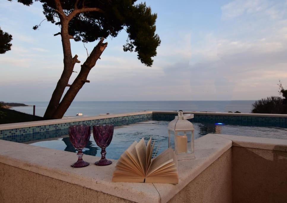 Wave N' Sea Apartment With A Private Pool Dubrovník Exteriér fotografie